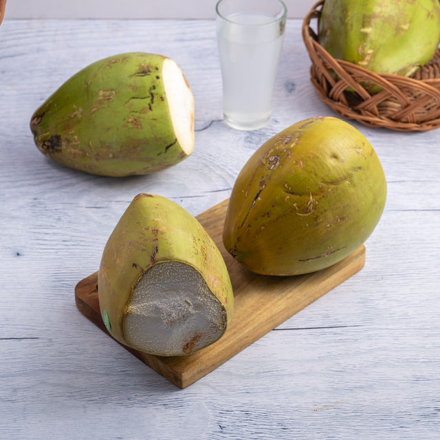 Tender Coconut 1 pc Combo