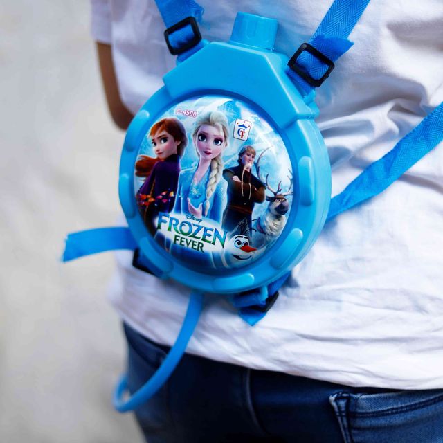 Frozen Fever Holi Water Tank Gun - 500 ml by Armstrong
