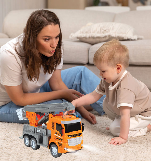 Itoys Bump N Go Telehandler (Colour May Vary)