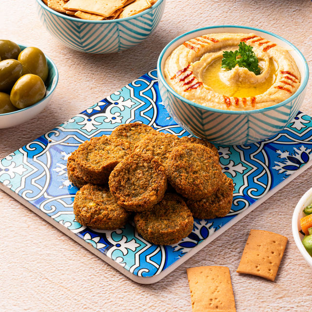 Falafel with Hummus & Crisp