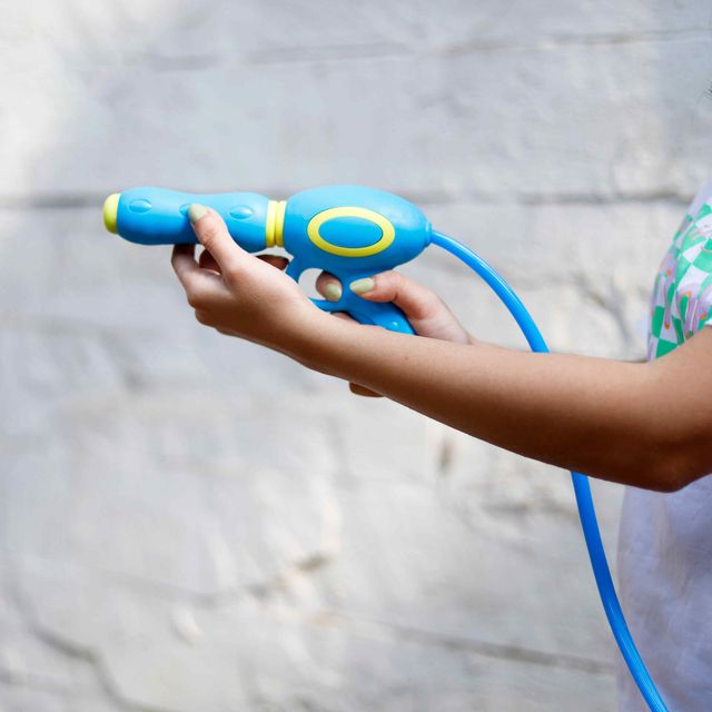 Frozen Fever Holi Water Tank Gun - 500 ml by Armstrong