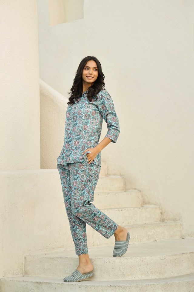 Sanskrutihomes Women's Printed Pure Cotton Night Suit | Turquoise Blue - L