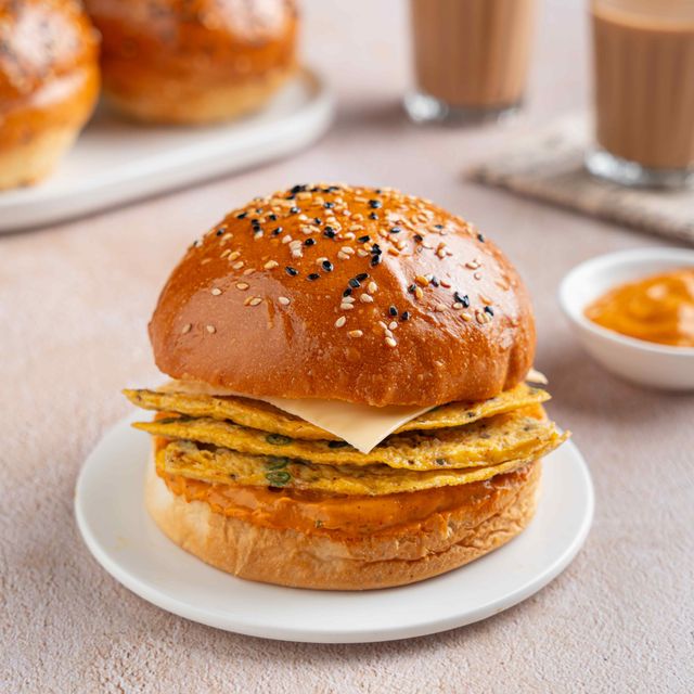 Cheese Bun Omelette 