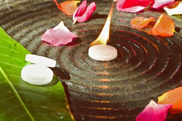 Om Bhakti Pure Camphor Small