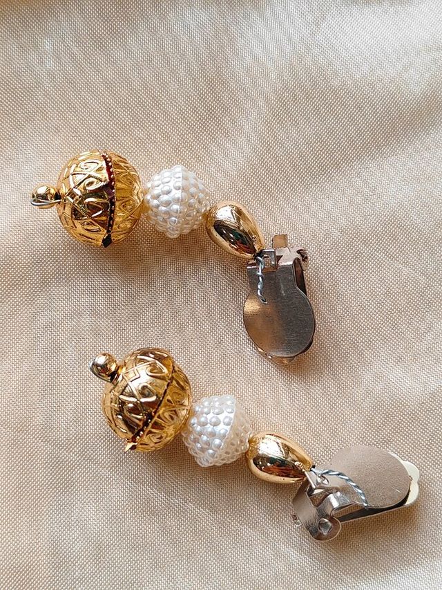 Kids Earring Clip With Moti Work - 4.5 x 0.5 cm