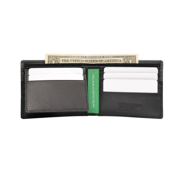 United Colors Of Benetton Men's Solid Leather Passcase Wallet | Black