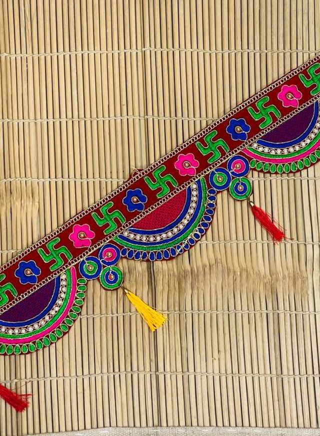 Gullak Swastik Flower Moti Toran