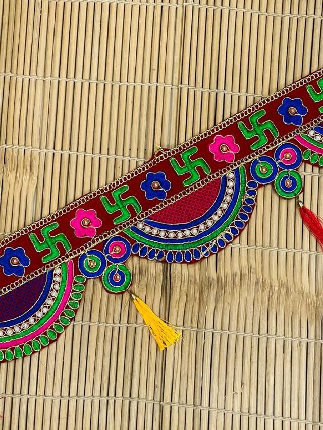 Gullak Swastik Flower Moti Toran