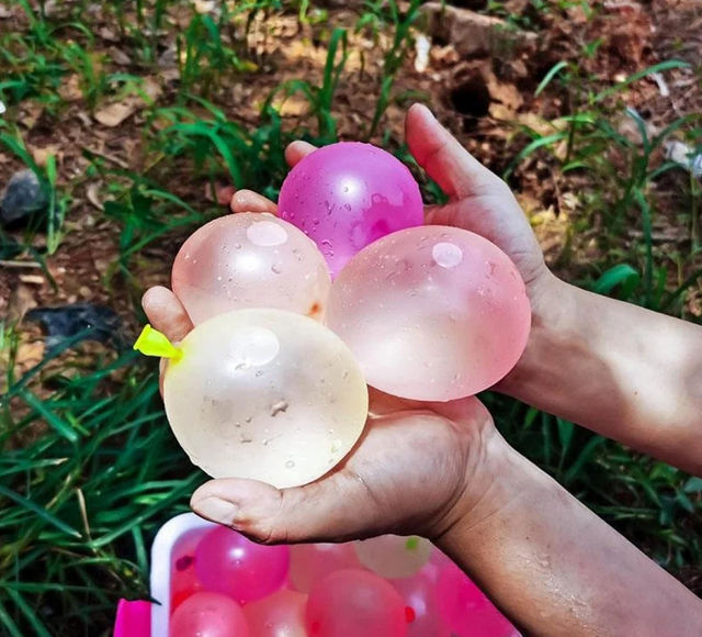 Star Toys Frozen Holi Magic - Self Sealing Balloons (3 set x 37 pcs)