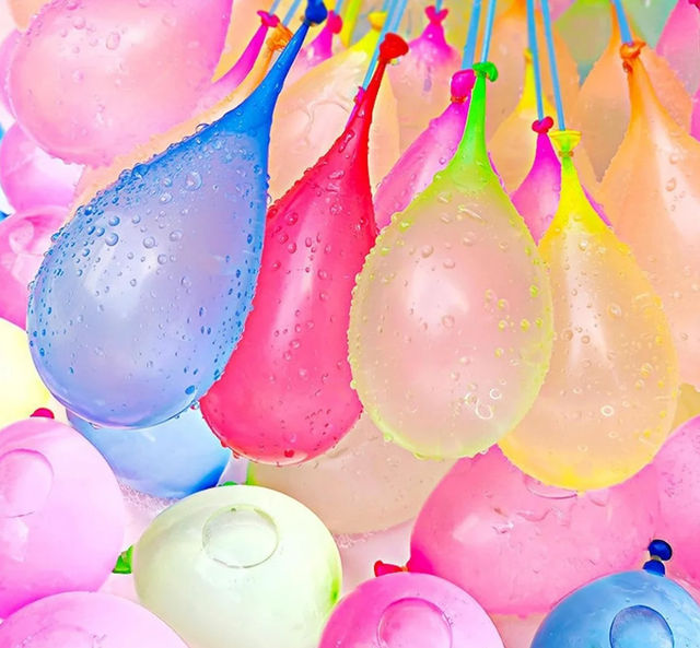 Star Toys Frozen Holi Magic - Self Sealing Balloons (3 set x 37 pcs)