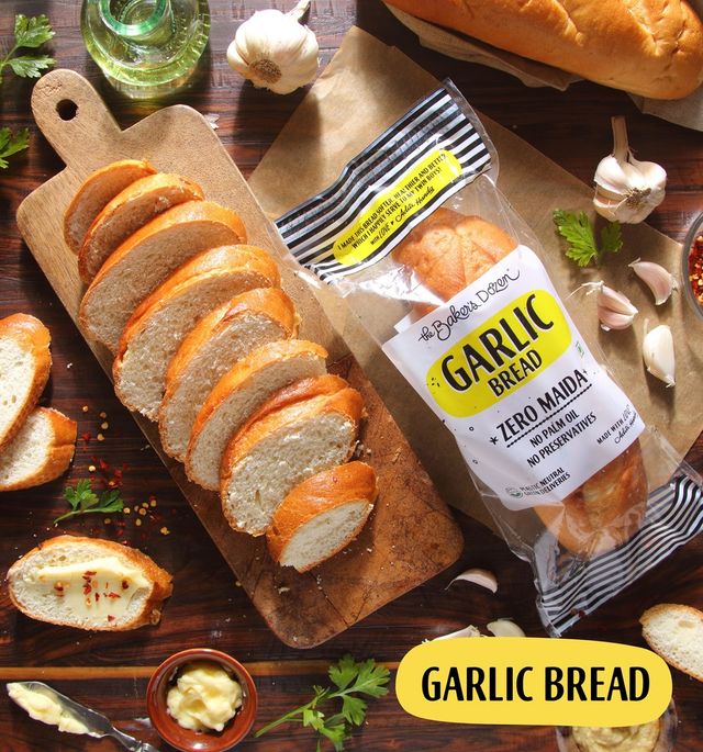 The Baker's Dozen Zero Maida Garlic Bread No Palm Oil No Preservative 100% Wholewheat