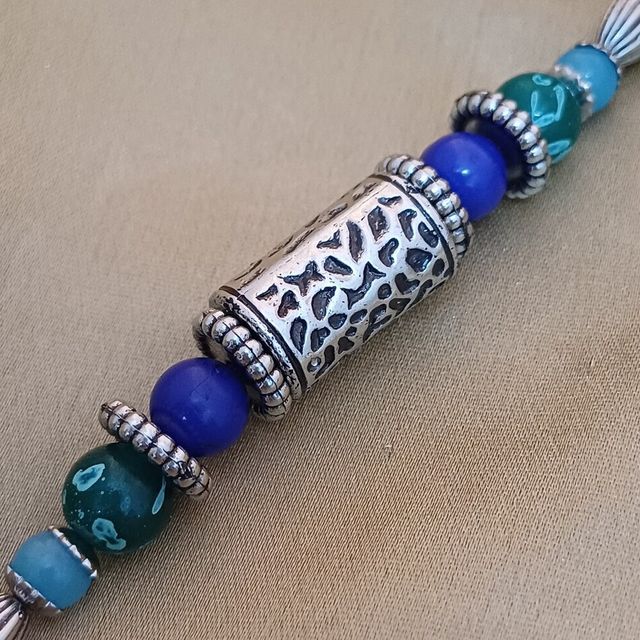 Gullak Antique Silver Taveej Rakhi - Cutwork