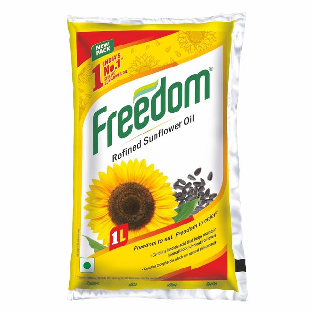 Aashirvaad Superior MP Atta(5kg), Freedom Refined Sunflower Oil(1l) & Parrys White Label Sugar(1kg) Combo