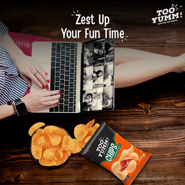 Too Yumm - Potato Chips Kashmiri Chilli(82gms) & Coca-Cola Soft Drink(750ml) Combo