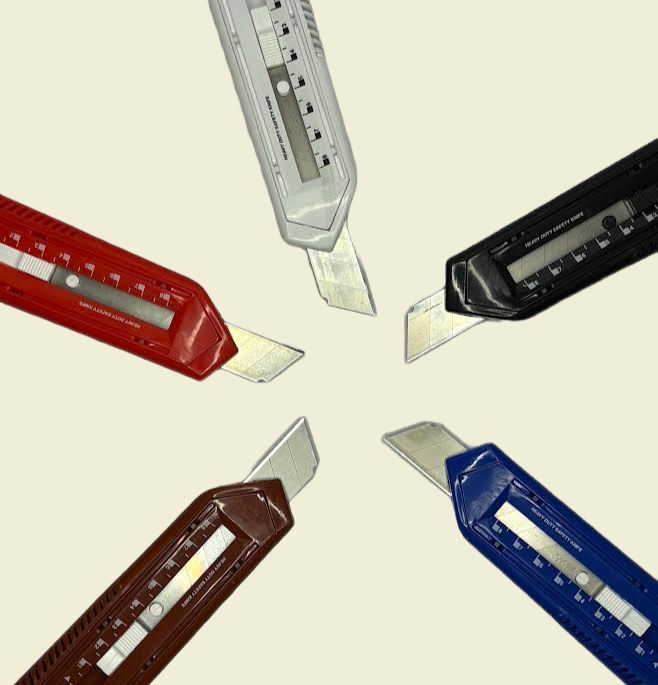ABK Box Cutter - 25 Mm | Heavy Duty (Colour May Vary)