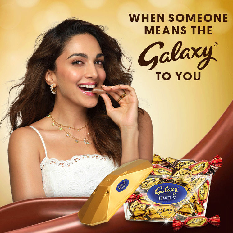 Galaxy Jewels Assorted Chocolates Casket Box | 20 Imported Chocolate Mini Treats
