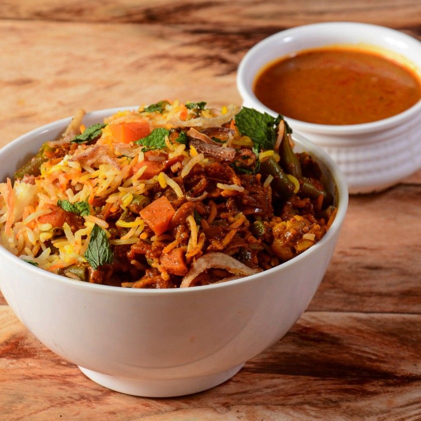 Pluckk Biryani Mix with Authentic Potli Masala and Garnish (Ready to Cook)