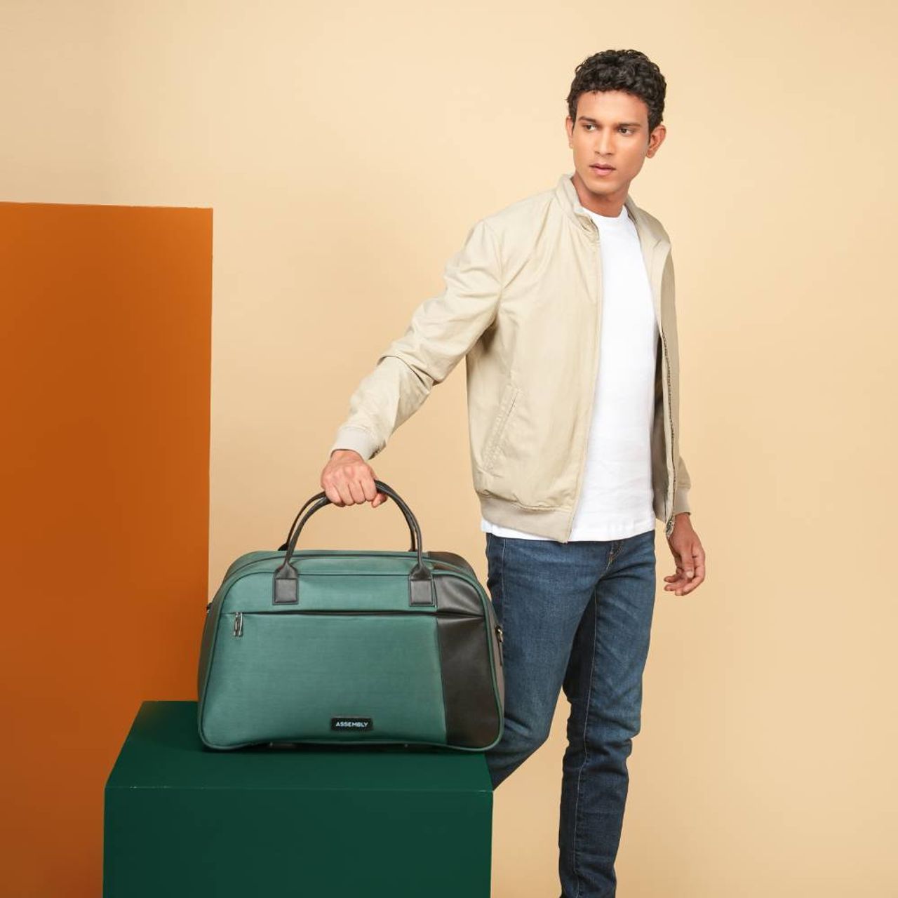 Assembly Verve Duffle Travel Bag | Water Resistant - Green