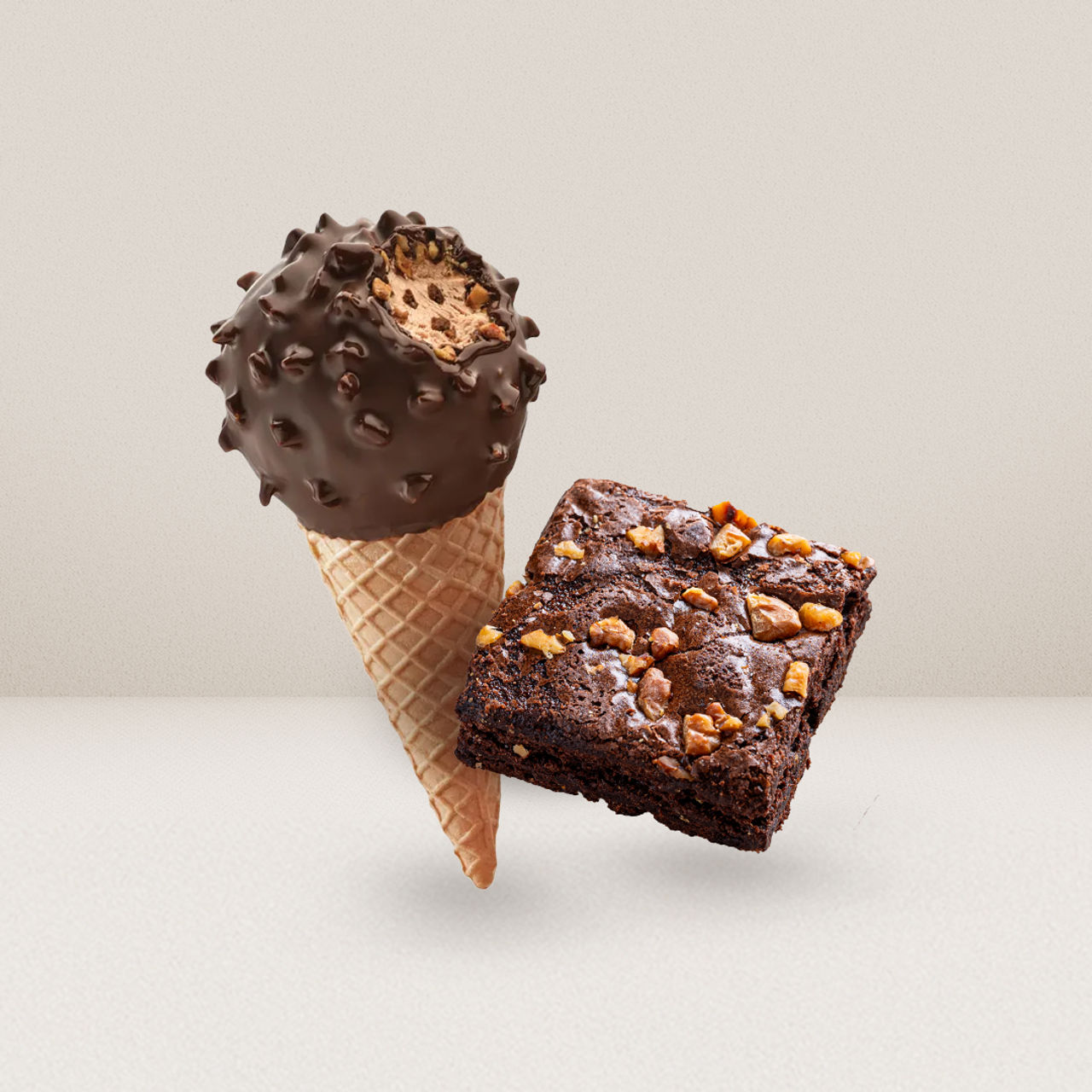 Hocco Hazelnut Mudslide Ice Cream Cone & Chocolate Walnut Brownie With Caramel Sauce Combo