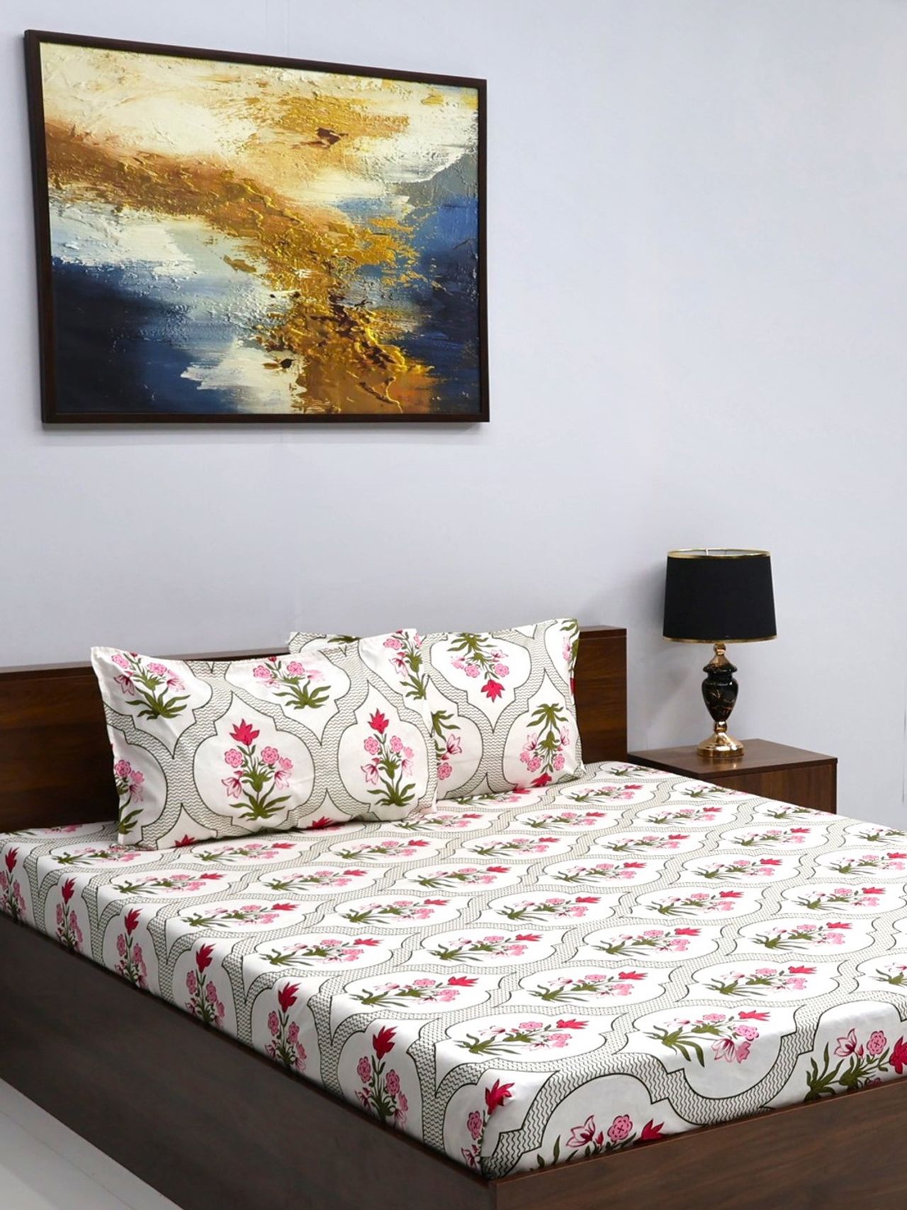 Bombay Dyeing Vista 144 Tc Queen Size Bedsheet With 2 Pillow Covers - White