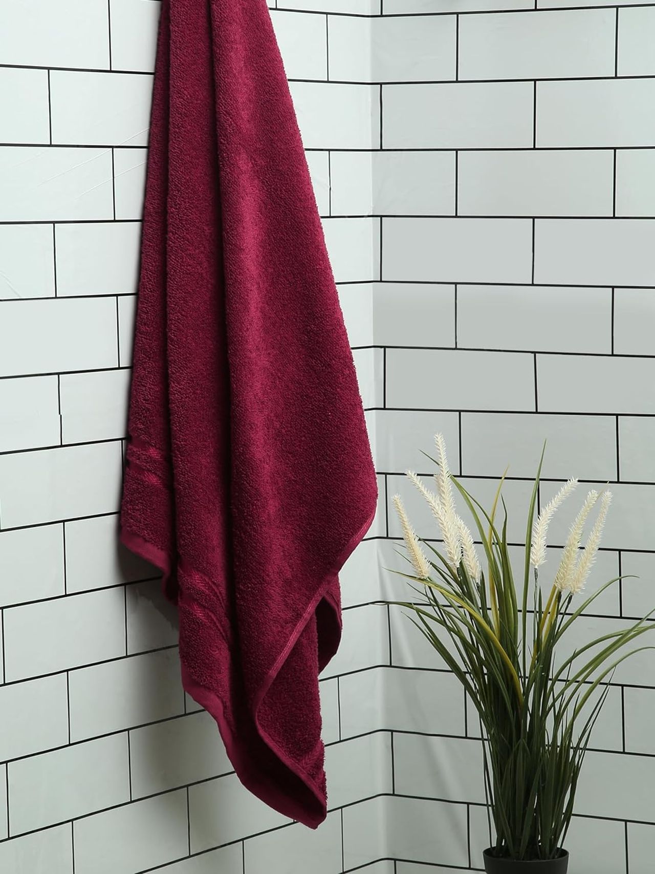 Welspun Solid Anemone 100% Cotton Quick Absorbent Bath Towel For Men And Women