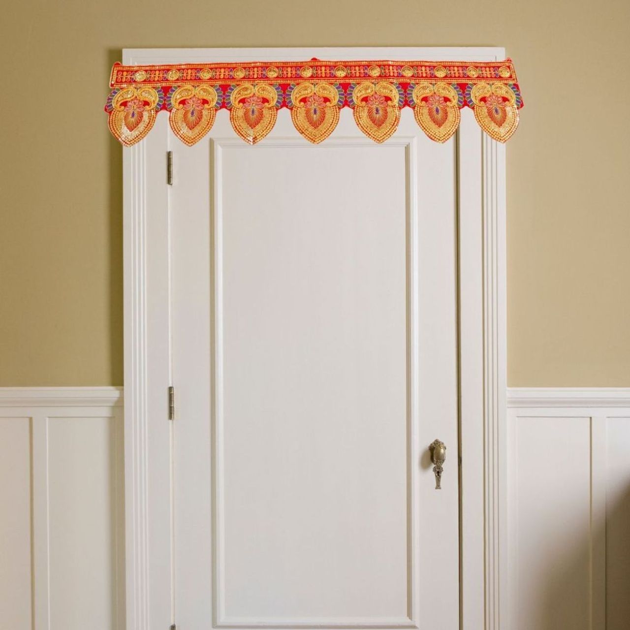 Cotton Embroidery Wall Hanging Toran – Elegant Bandhanwar for Festive Decor