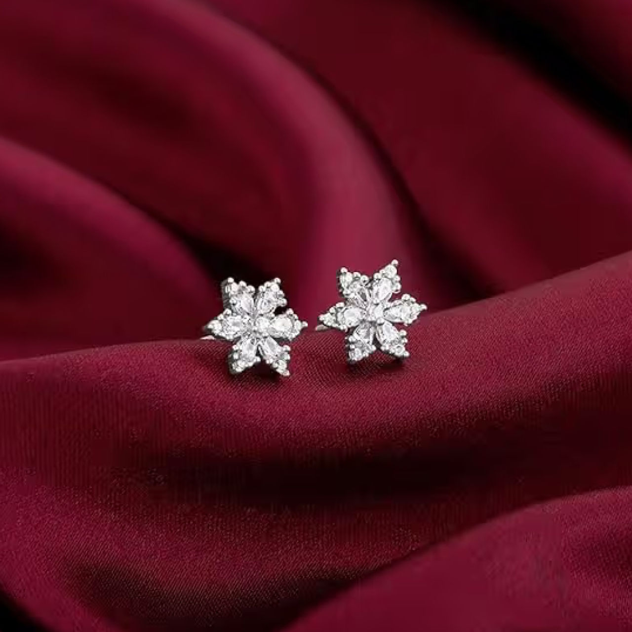 GIVA Silver Flowery Snowflake Studs