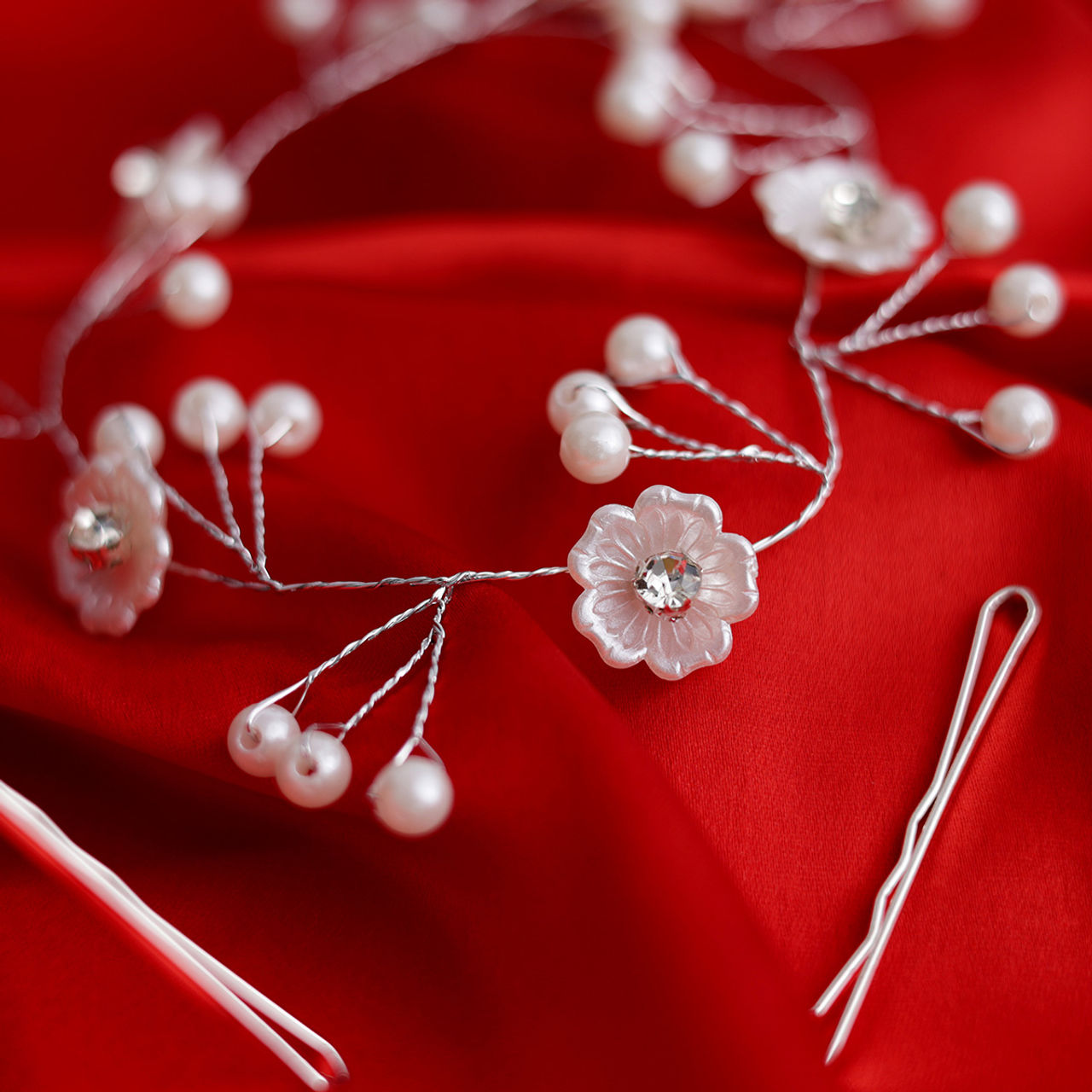 Oye Happy Designer Hair Accessory