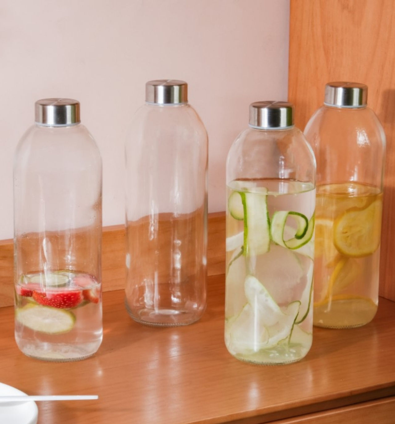 Nestasia Borosilicate Glass Water Bottles 1L Set Of 4
