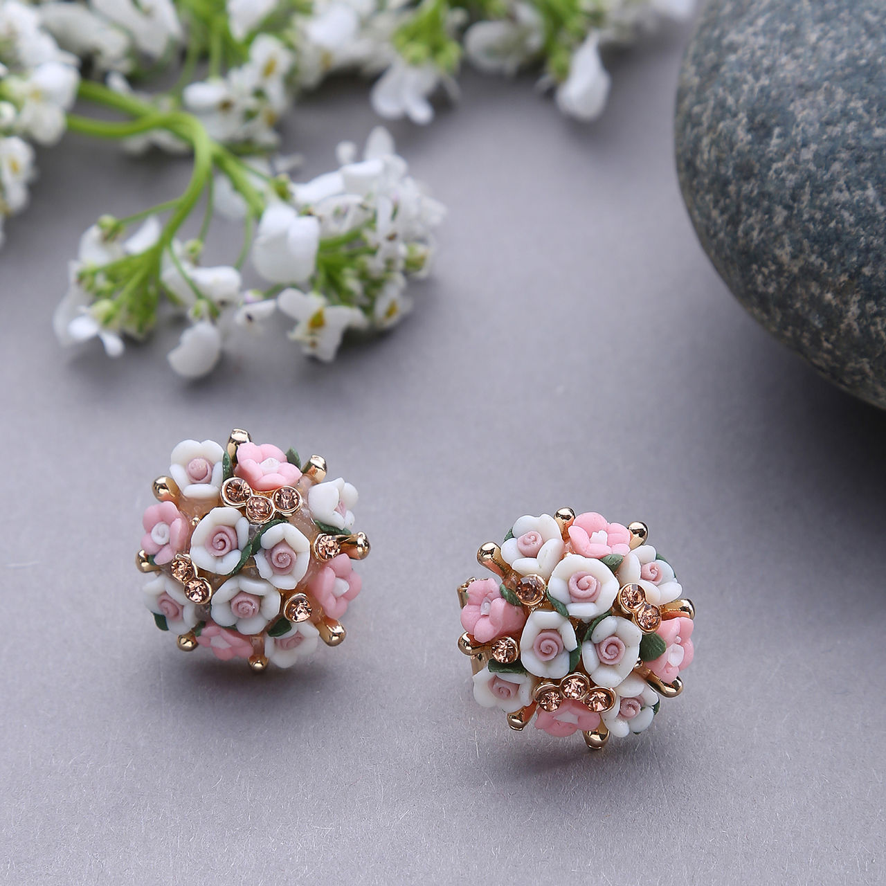 Sohi Pink White Floral Studs Earrings