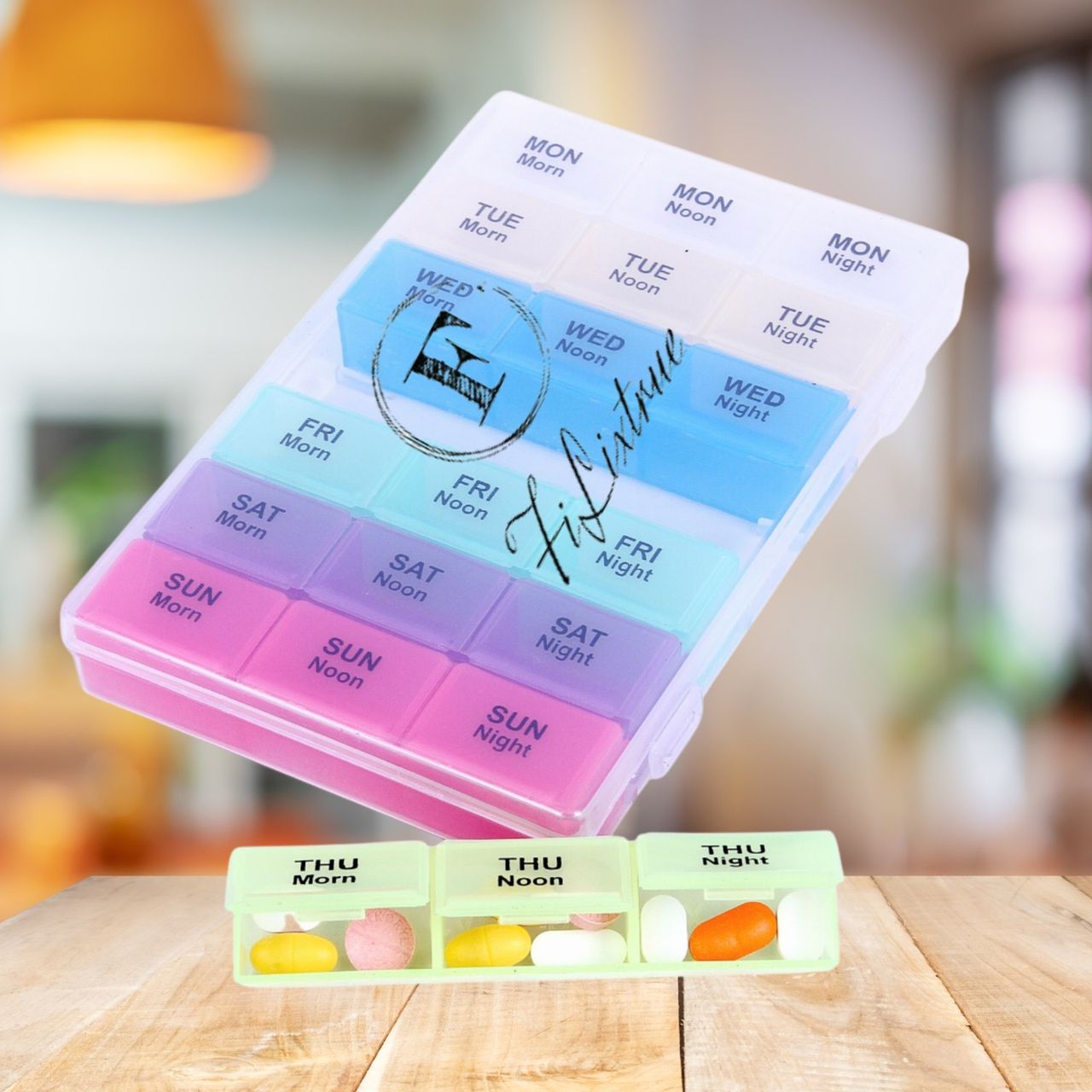 Filixtrue Weekly Pill Organizer | Box