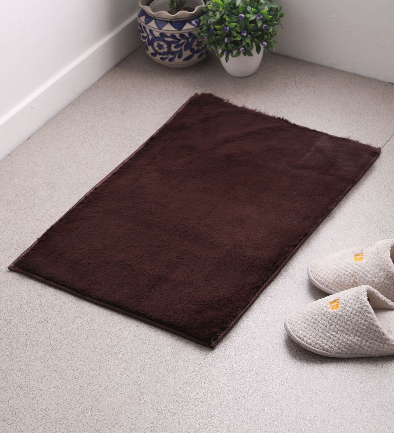 Elegant Weavers Furry Door Mat - Brown