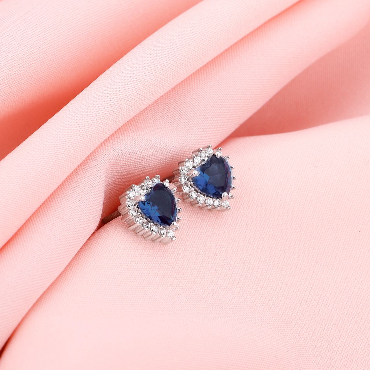 Giva Silver Heart Of The Ocean Studs