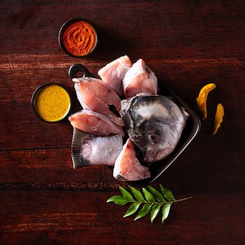 Relish Catla Curry Cut With Head