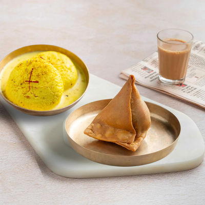 Samosa - 1 Piece (1pc) & Kesari Rasmalai (1pc) Combo