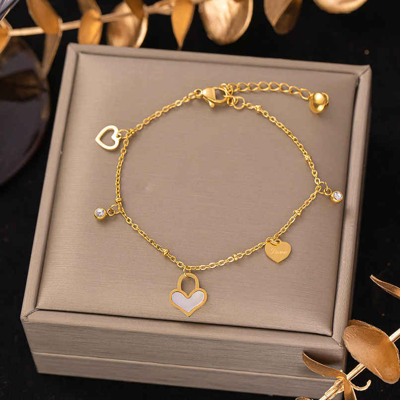 Beautynx Golden Heart Dangle Bracelet | BNX-BR-0007 - Gold