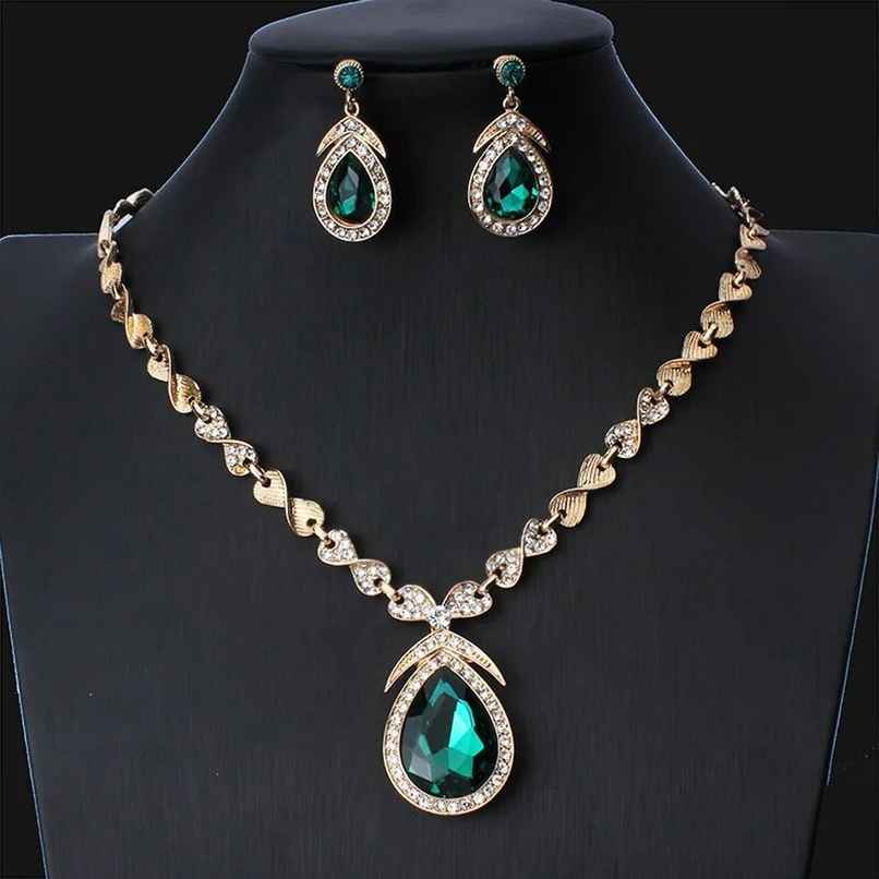 Shining Diva Fashion Latest Stylish Design Fancy Crystal Necklace Jewellery Set for Women | 15221s