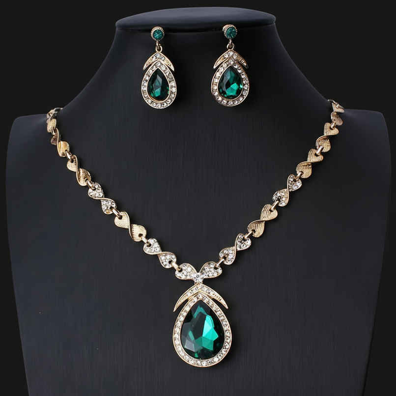 Shining Diva Fashion Latest Stylish Design Fancy Crystal Necklace Jewellery Set for Women | 15221s