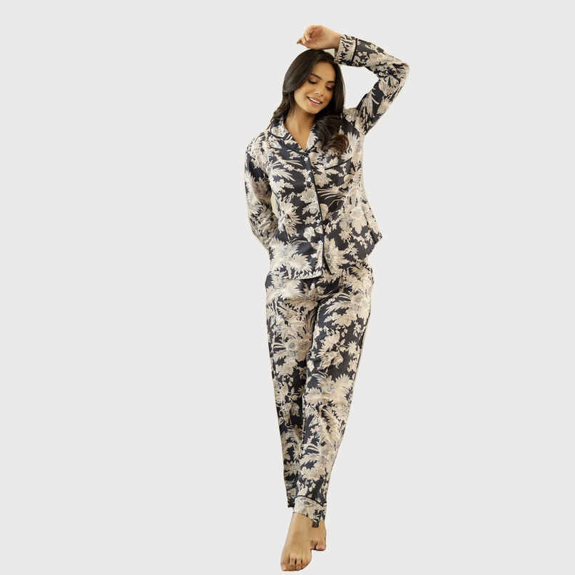 Sanskrutihomes Women's Printed Cotton Night Suit | Black - L