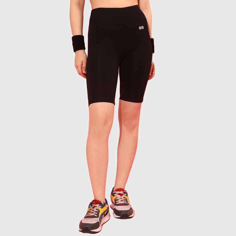 Clovia Snug Fit High-Rise Active Shorts (Black - L)