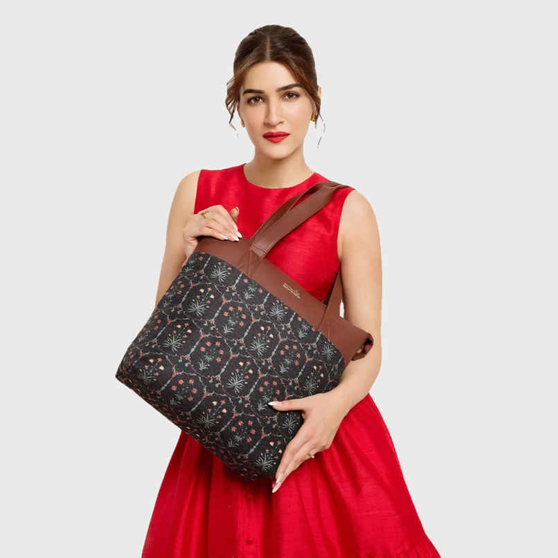 Zouk Women's Vegan Leather 15.5 L Double Handle Tote Bag | Black - Standard Zouk Women's Vegan Leather 15.5 L Double Handle Tote Bag | Black - Standard