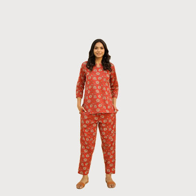 Sanskrutihomes Women's Printed Pure Cotton Night Suit | Red - L Sanskrutihomes Women's Printed Pure Cotton Night Suit | Red - L