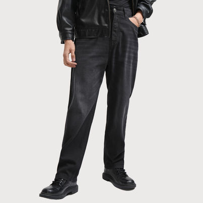 HIGHLANDER Men's Loose Baggy Fit Mid-Rise Light Fade Cotton Jeans | Black - 32 HIGHLANDER Men's Loose Baggy Fit Mid-Rise Light Fade Cotton Jeans | Black - 32