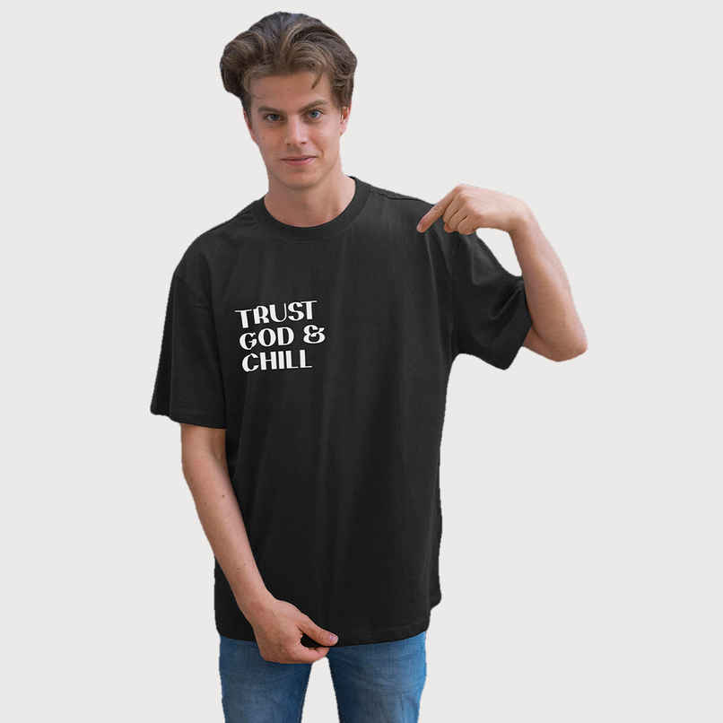 Mad Over Print Men's Trust God Oversized T-shirt | Black - L