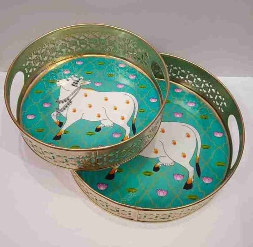 Homeharmony Round Tray Set Of 2 Cow Green Pichwai Trays | Size - 8 Inch and 10 Inch Homeharmony Round Tray Set Of 2 Cow Green Pichwai Trays | Size - 8 Inch and 10 Inch