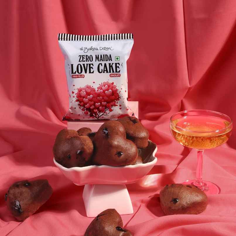 The Baker's Dozen Zero Maida Love Cake - Chocolate | Veg/Eggless Cake | Chocolate Cake | Heart cake The Baker's Dozen Zero Maida Love Cake - Chocolate | Veg/Eggless Cake | Chocolate Cake | Heart cake