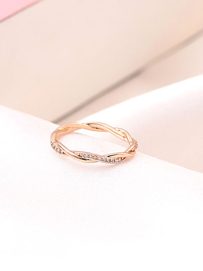 Yellow Chimes Exclusive Silver Plated Crystal Ring for Women