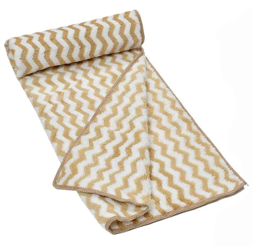 Status Jacquard Face Towel | 30 x 30 Cm (Colour May Vary) Status Jacquard Face Towel | 30 x 30 Cm (Colour May Vary)