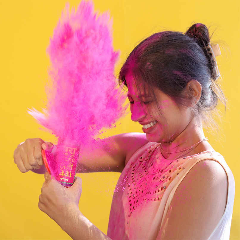 Oye Happy Re-Usable Holi Gulaal Dhamaka Bomb Oye Happy Re-Usable Holi Gulaal Dhamaka Bomb