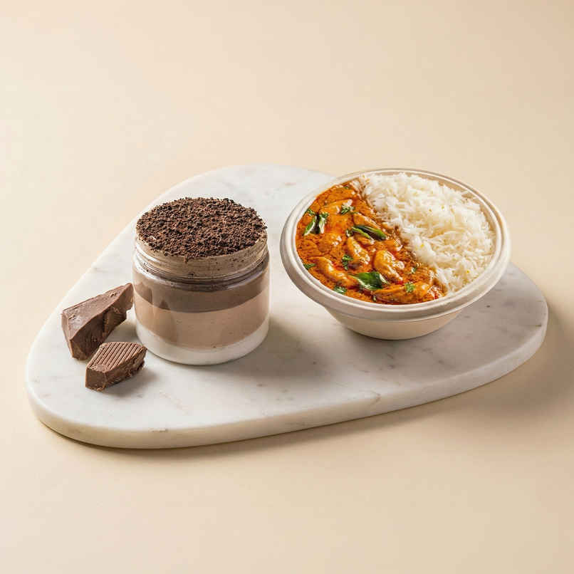South Indian Chicken Curry & Rice (1pc) & Triple Chocolate Mousse (1pc) Combo
